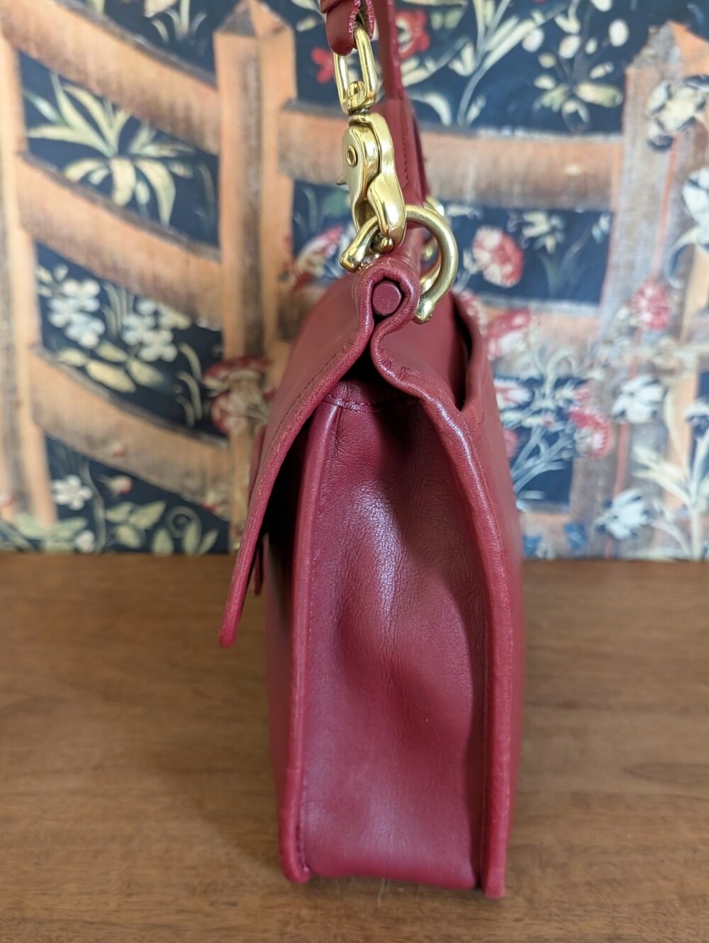 Vintage Coach Willis Bag Red Leather Brass Hardware Crossbody 9927 - Picture 11 of 16